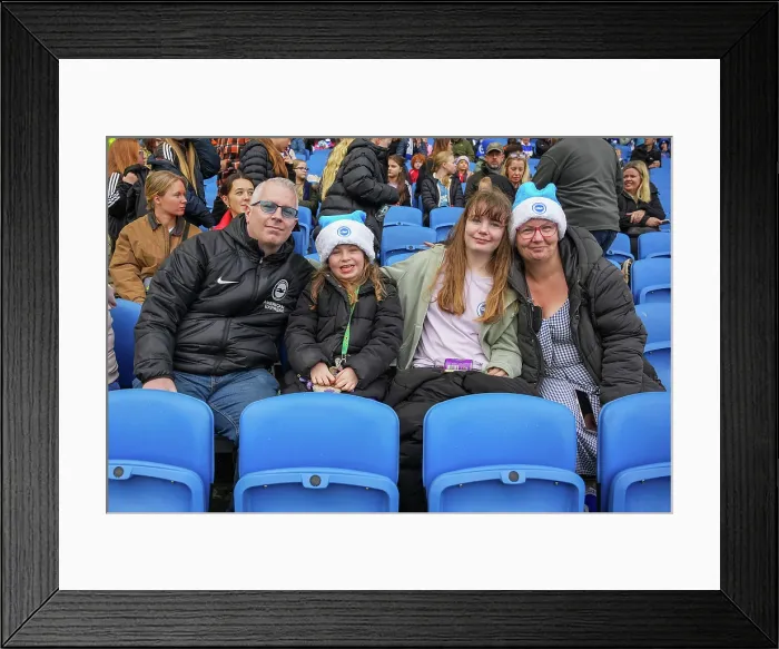 Framed Print : Brighton and Hove Albion Women v Leicester City Women Women's Super League 16NOV25 Framed Print : Brighton and Hove Albion Women v Leicester City Women Women's Super League 16NOV25