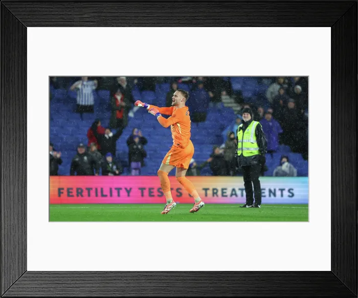 Framed Print : Brighton and Hove Albion v Brentford Premier League 22NOV25 Framed Print : Brighton and Hove Albion v Brentford Premier League 22NOV25