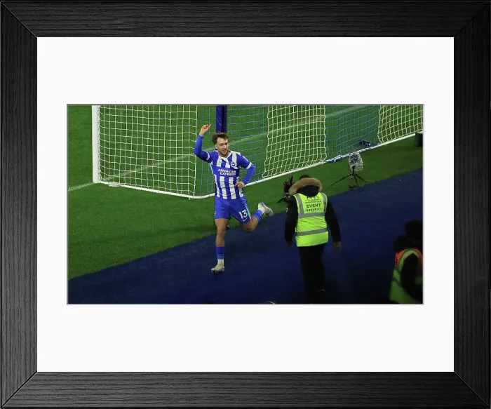 Framed Print : Brighton and Hove Albion v Aston Villa Premier League 03DEC25 Framed Print : Brighton and Hove Albion v Aston Villa Premier League 03DEC25