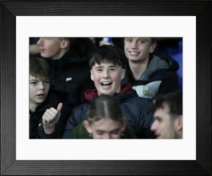 Framed Print : Brighton and Hove Albion v Aston Villa Premier League 03DEC25 Framed Print : Brighton and Hove Albion v Aston Villa Premier League 03DEC25