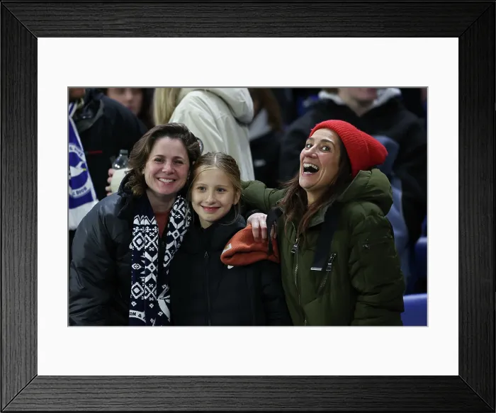 Framed Print : Brighton and Hove Albion v Aston Villa Premier League 03DEC25 Framed Print : Brighton and Hove Albion v Aston Villa Premier League 03DEC25