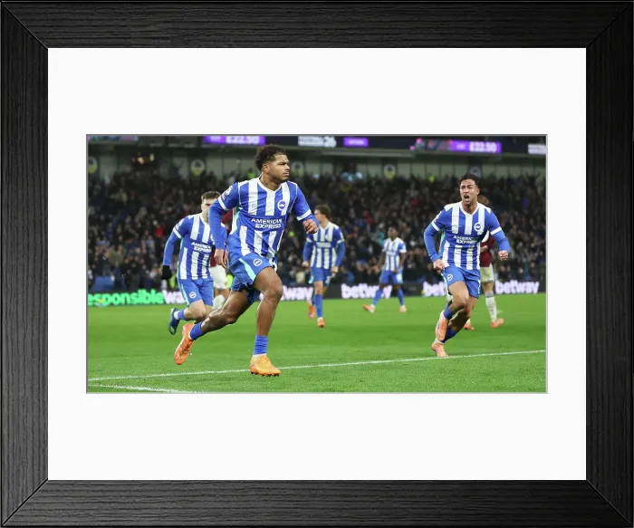 Framed Print : Brighton and Hove Albion v West Ham United Premier League 07DEC25 Framed Print : Brighton and Hove Albion v West Ham United Premier League 07DEC25