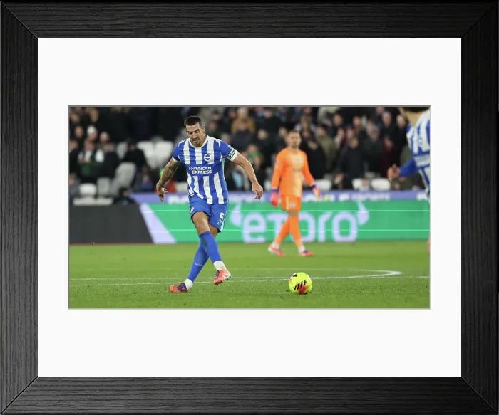 Framed Print : West Ham United v Brighton and Hove Albion Premier League 30DEC25 Framed Print : West Ham United v Brighton and Hove Albion Premier League 30DEC25