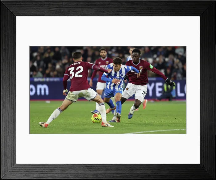 Framed Print : West Ham United v Brighton and Hove Albion Premier League 30DEC25 Framed Print : West Ham United v Brighton and Hove Albion Premier League 30DEC25