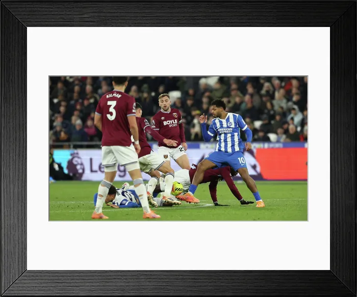 Framed Print : West Ham United v Brighton and Hove Albion Premier League 30DEC25 Framed Print : West Ham United v Brighton and Hove Albion Premier League 30DEC25