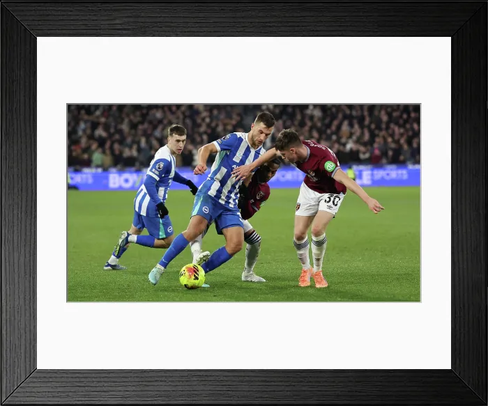 Framed Print : West Ham United v Brighton and Hove Albion Premier League 30DEC25 Framed Print : West Ham United v Brighton and Hove Albion Premier League 30DEC25