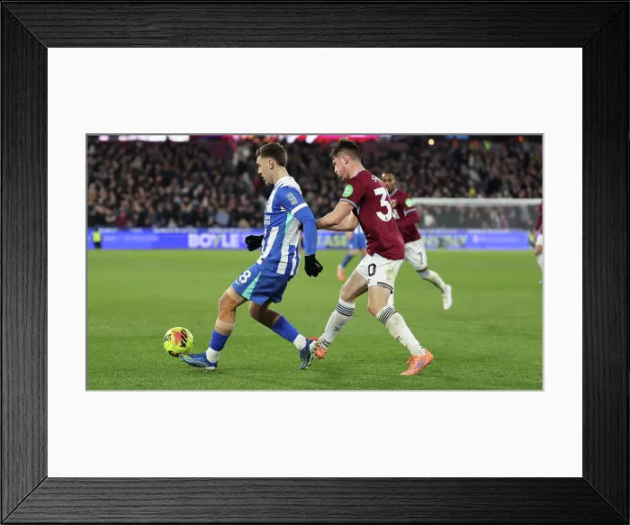 Framed Print : West Ham United v Brighton and Hove Albion Premier League 30DEC25 Framed Print : West Ham United v Brighton and Hove Albion Premier League 30DEC25