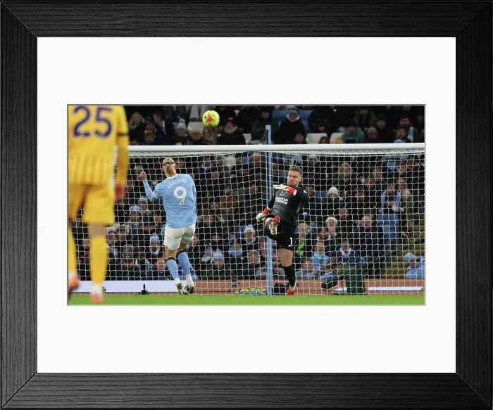 Framed Print : Manchester City v Brighton and Hove Albion Premier League 04JAN26 Framed Print : Manchester City v Brighton and Hove Albion Premier League 04JAN26