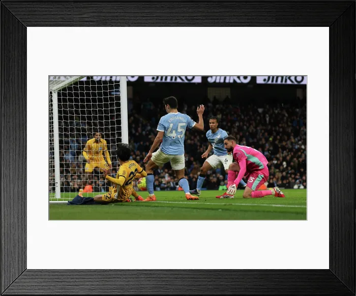 Framed Print : Manchester City v Brighton and Hove Albion Premier League 04JAN26 Framed Print : Manchester City v Brighton and Hove Albion Premier League 04JAN26