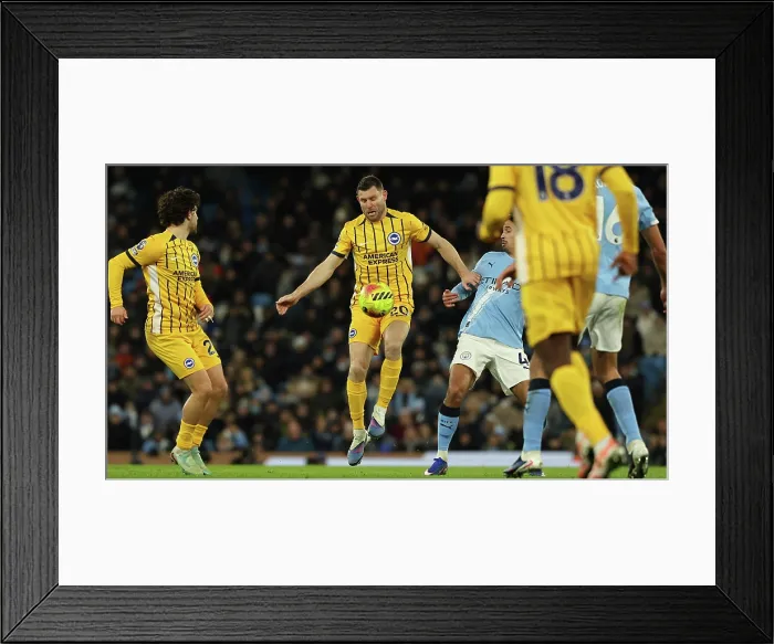 Framed Print : Manchester City v Brighton and Hove Albion Premier League 04JAN26 Framed Print : Manchester City v Brighton and Hove Albion Premier League 04JAN26