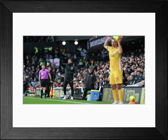 Framed Print : Fulham v Brighton and Hove Albion Premier League 24JAN26 Framed Print : Fulham v Brighton and Hove Albion Premier League 24JAN26