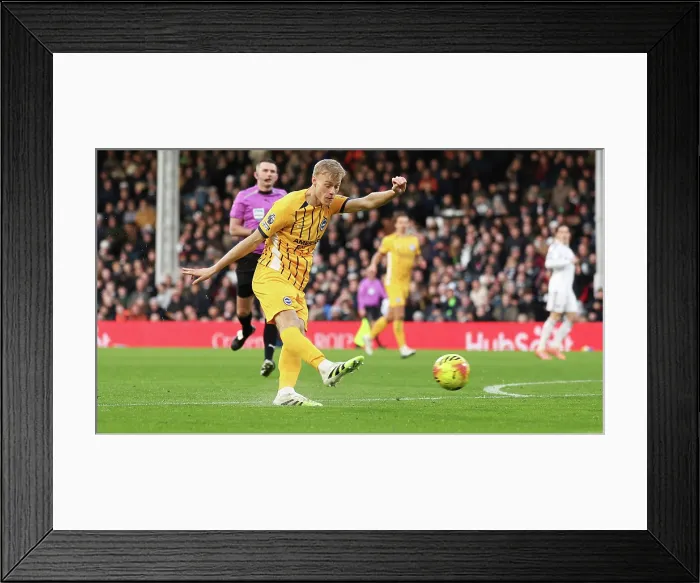 Framed Print : Fulham v Brighton and Hove Albion Premier League 24JAN26 Framed Print : Fulham v Brighton and Hove Albion Premier League 24JAN26