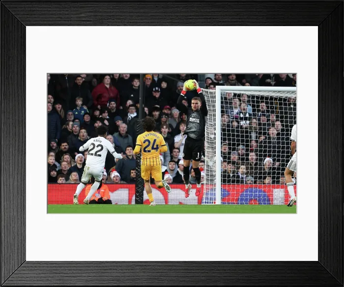 Framed Print : Fulham v Brighton and Hove Albion Premier League 24JAN26 Framed Print : Fulham v Brighton and Hove Albion Premier League 24JAN26