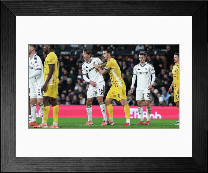 Framed Print : Fulham v Brighton and Hove Albion Premier League 24JAN26 Framed Print : Fulham v Brighton and Hove Albion Premier League 24JAN26