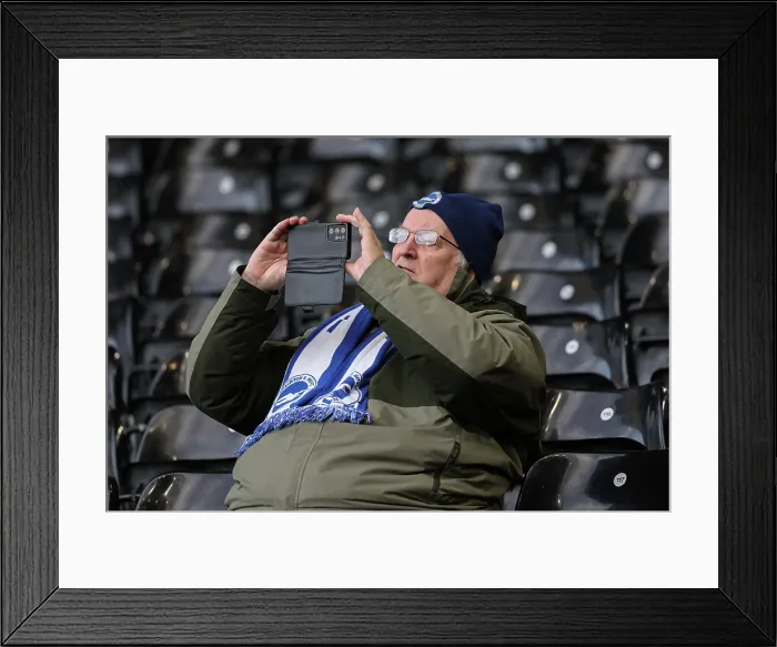 Framed Print : Fulham v Brighton and Hove Albion Premier League 24JAN26 Framed Print : Fulham v Brighton and Hove Albion Premier League 24JAN26