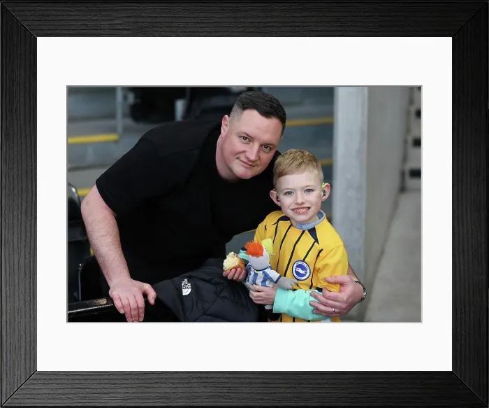 Framed Print : Fulham v Brighton and Hove Albion Premier League 24JAN26 Framed Print : Fulham v Brighton and Hove Albion Premier League 24JAN26