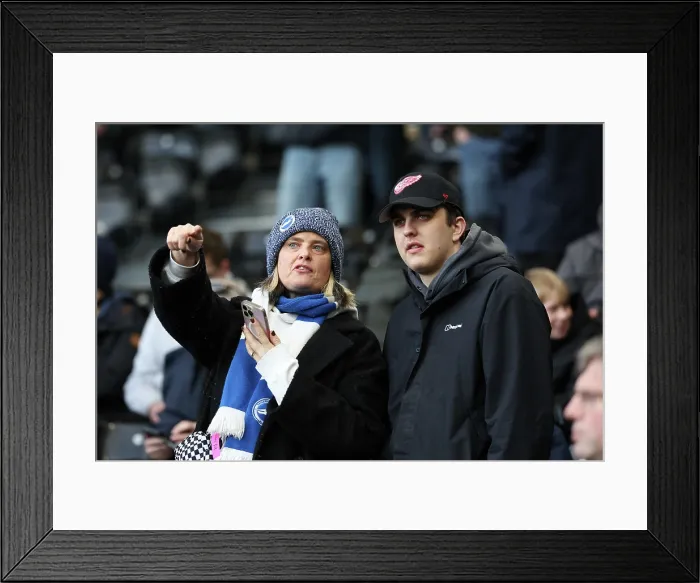 Framed Print : Fulham v Brighton and Hove Albion Premier League 24JAN26 Framed Print : Fulham v Brighton and Hove Albion Premier League 24JAN26