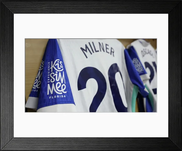 Framed Print : Aston Villa v Brighton and Hove Albion Premier League 11FEB26 Framed Print : Aston Villa v Brighton and Hove Albion Premier League 11FEB26