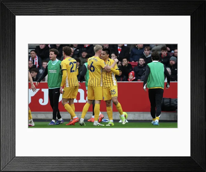 Framed Print : Brentford v Brighton and Hove Albion Premier League 21FEB26 Framed Print : Brentford v Brighton and Hove Albion Premier League 21FEB26
