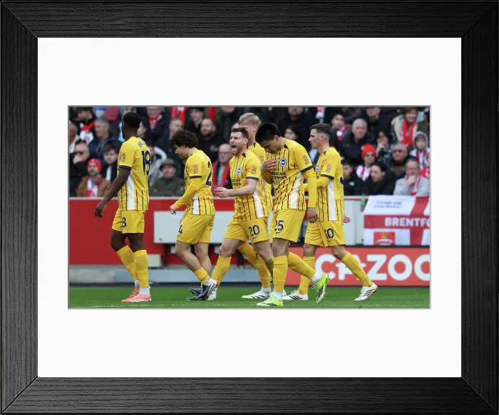 Framed Print : Brentford v Brighton and Hove Albion Premier League 21FEB26 Framed Print : Brentford v Brighton and Hove Albion Premier League 21FEB26