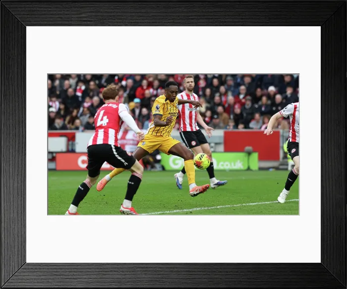 Framed Print : Brentford v Brighton and Hove Albion Premier League 21FEB26 Framed Print : Brentford v Brighton and Hove Albion Premier League 21FEB26