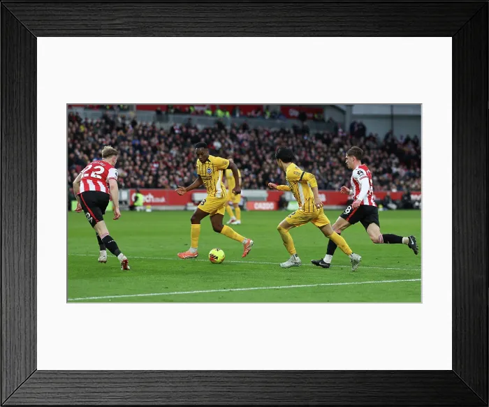 Framed Print : Brentford v Brighton and Hove Albion Premier League 21FEB26 Framed Print : Brentford v Brighton and Hove Albion Premier League 21FEB26