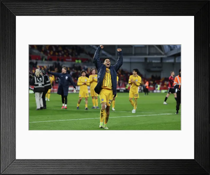 Framed Print : Brentford v Brighton and Hove Albion Premier League 21FEB26 Framed Print : Brentford v Brighton and Hove Albion Premier League 21FEB26