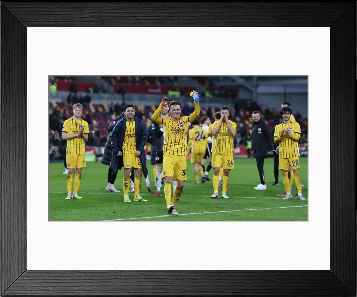 Framed Print : Brentford v Brighton and Hove Albion Premier League 21FEB26 Framed Print : Brentford v Brighton and Hove Albion Premier League 21FEB26