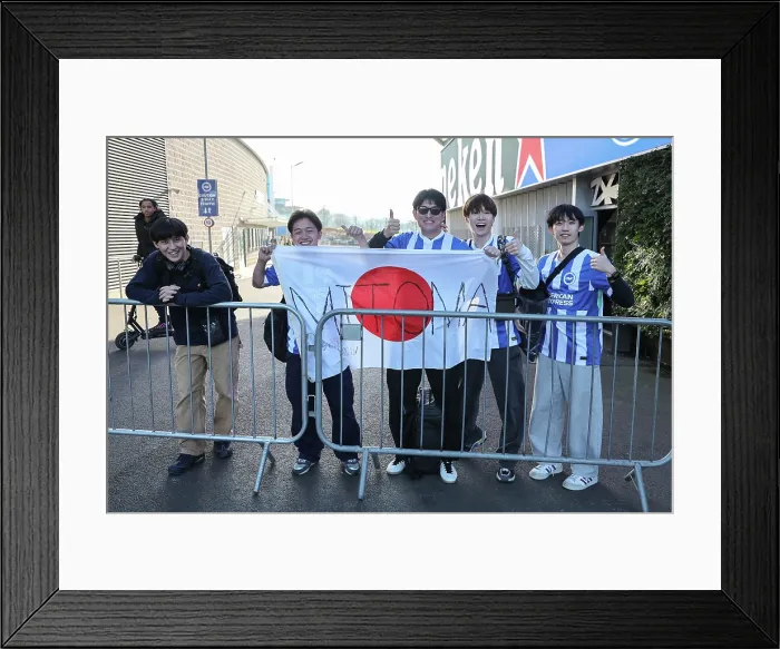 Framed Print : Brighton and Hove Albion v Arsenal Premier League 04MAR26