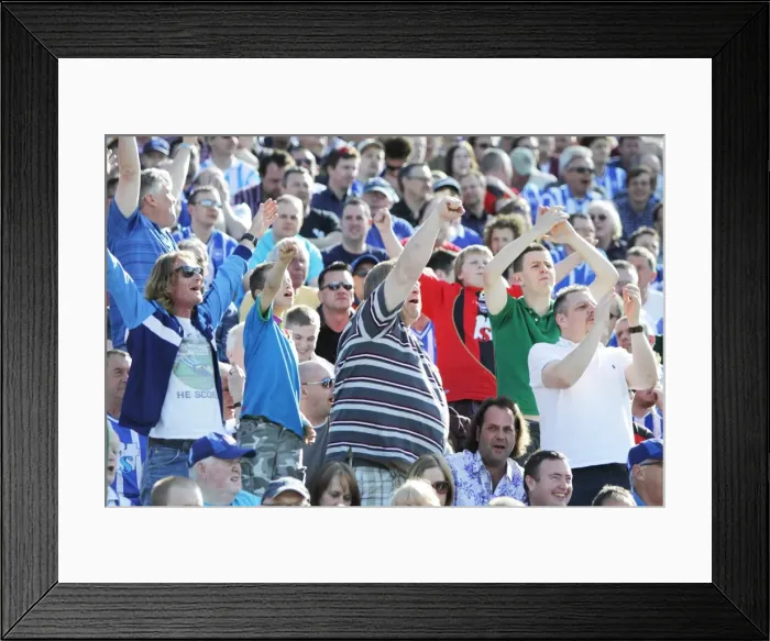 Framed Print : Brighton & Hove Albion vs Sheffield Wednesday: 2010-11 Home Game Framed Print : Brighton & Hove Albion vs Sheffield Wednesday: 2010-11 Home Game