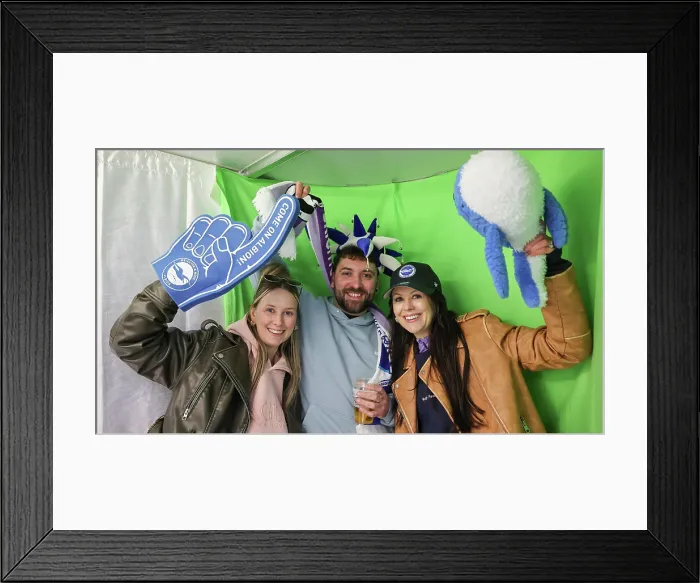Framed Print : Brighton and Hove Albion v Liverpool Premier League 16MAR26 Framed Print : Brighton and Hove Albion v Liverpool Premier League 16MAR26
