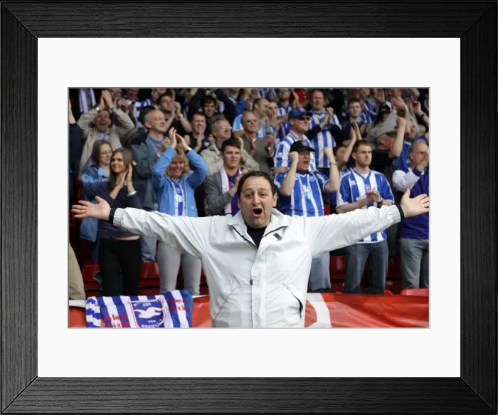 Framed Print : Brighton & Hove Albion: League 1 Title Victory Celebrations at Walsall, April 2011 Framed Print : Brighton & Hove Albion: League 1 Title Victory Celebrations at Walsall, April 2011