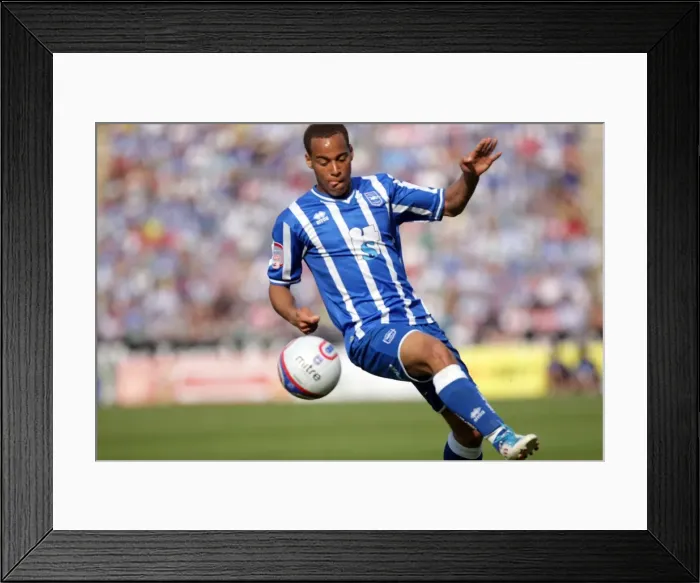 Framed Print : Brighton and Hove Albion: Elliott Bennett, The Star Midfielder Shines On Framed Print : Brighton and Hove Albion: Elliott Bennett, The Star Midfielder Shines On