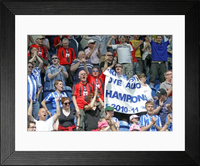 Framed Print : Colchester United Framed Print : Colchester United