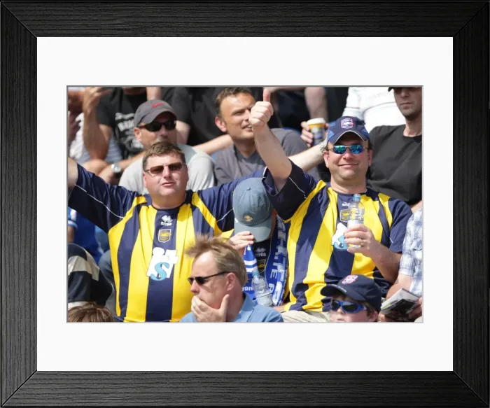 Framed Print : Brighton & Hove Albion: 2010-11 Away Game at Colchester United Framed Print : Brighton & Hove Albion: 2010-11 Away Game at Colchester United