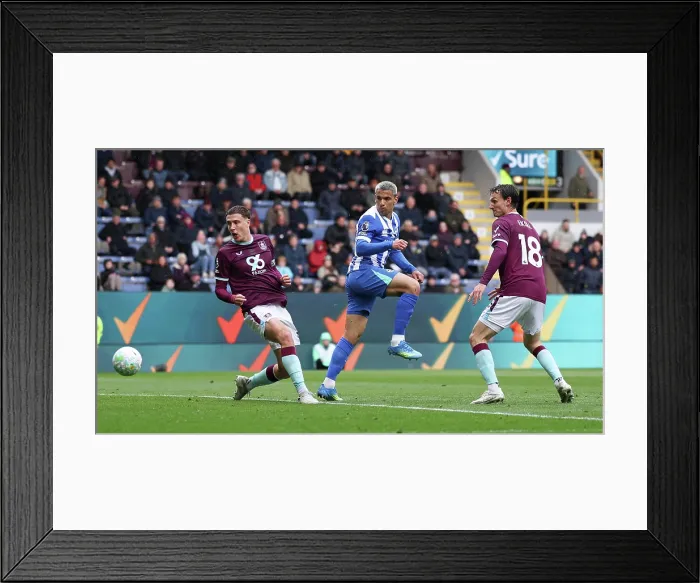 Framed Print : Burnley v Brighton and Hove Albion Premier League 11APR26 Framed Print : Burnley v Brighton and Hove Albion Premier League 11APR26