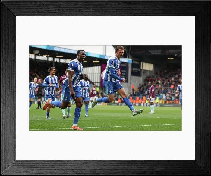 Framed Print : Burnley v Brighton and Hove Albion Premier League 11APR26 Framed Print : Burnley v Brighton and Hove Albion Premier League 11APR26
