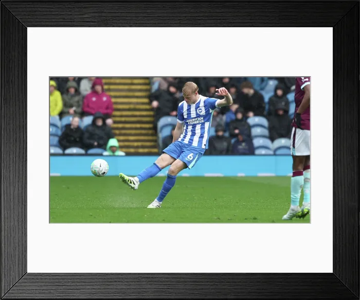Framed Print : Burnley v Brighton and Hove Albion Premier League 11APR26 Framed Print : Burnley v Brighton and Hove Albion Premier League 11APR26