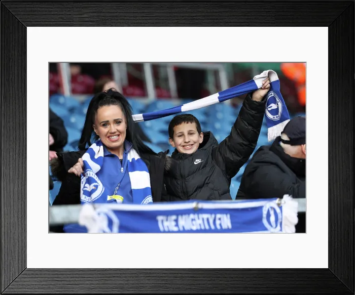 Framed Print : Burnley v Brighton and Hove Albion Premier League 11APR26 Framed Print : Burnley v Brighton and Hove Albion Premier League 11APR26