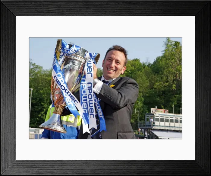 Framed Print : Brighton & Hove Albion: 2011 League 1 Winners Framed Print : Brighton & Hove Albion: 2011 League 1 Winners