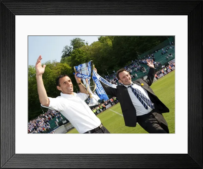 Framed Print : Brighton & Hove Albion: 2011 League 1 Champions Framed Print : Brighton & Hove Albion: 2011 League 1 Champions