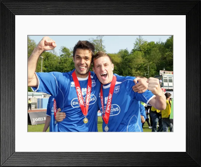 Framed Print : Brighton & Hove Albion: 2011 League 1 Champions - A Glorious Past Framed Print : Brighton & Hove Albion: 2011 League 1 Champions - A Glorious Past