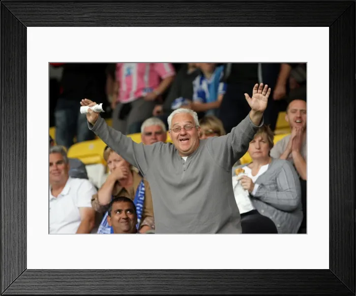 Framed Print : Brighton & Hove Albion 2010-11 Away: Notts County - A Past Season Game Framed Print : Brighton & Hove Albion 2010-11 Away: Notts County - A Past Season Game