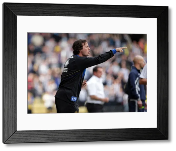 Framed Print : Brighton & Hove Albion Away at Notts County: 2010-11 Season Framed Print : Brighton & Hove Albion Away at Notts County: 2010-11 Season