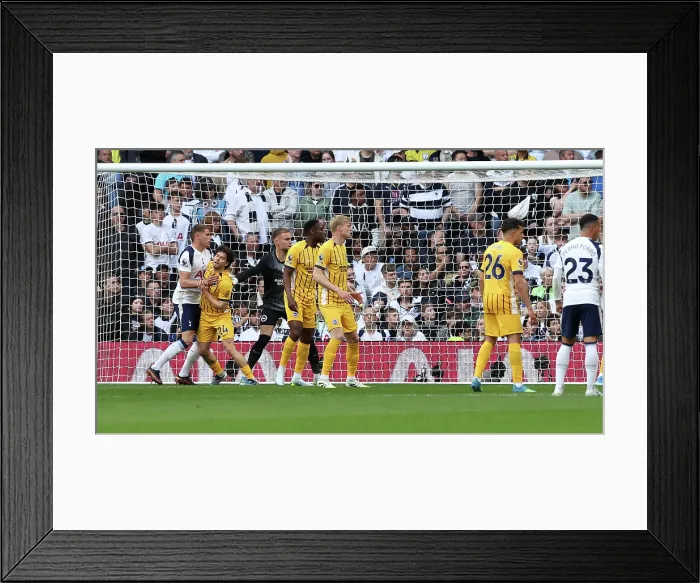 Framed Print : Tottenham Hotspur v Brighton and Hove Albion Premier League 18APR26 Framed Print : Tottenham Hotspur v Brighton and Hove Albion Premier League 18APR26