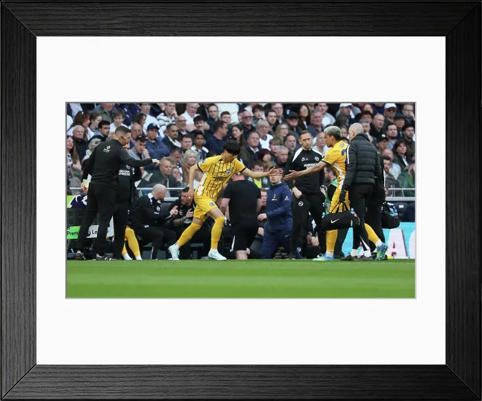 Framed Print : Tottenham Hotspur v Brighton and Hove Albion Premier League 18APR26 Framed Print : Tottenham Hotspur v Brighton and Hove Albion Premier League 18APR26