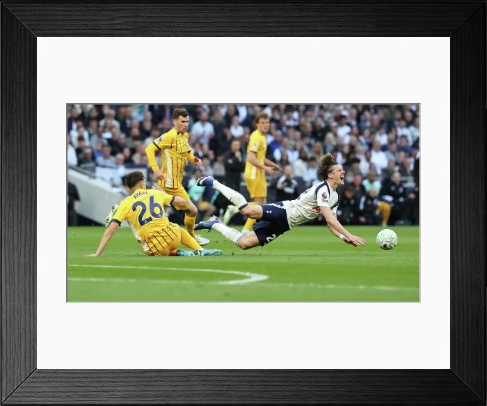 Framed Print : Tottenham Hotspur v Brighton and Hove Albion Premier League 18APR26 Framed Print : Tottenham Hotspur v Brighton and Hove Albion Premier League 18APR26