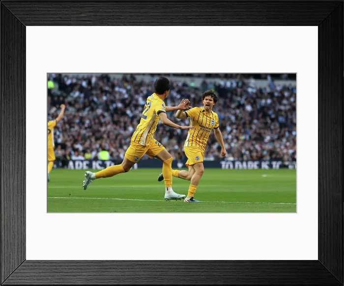 Framed Print : Tottenham Hotspur v Brighton and Hove Albion Premier League 18APR26 Framed Print : Tottenham Hotspur v Brighton and Hove Albion Premier League 18APR26