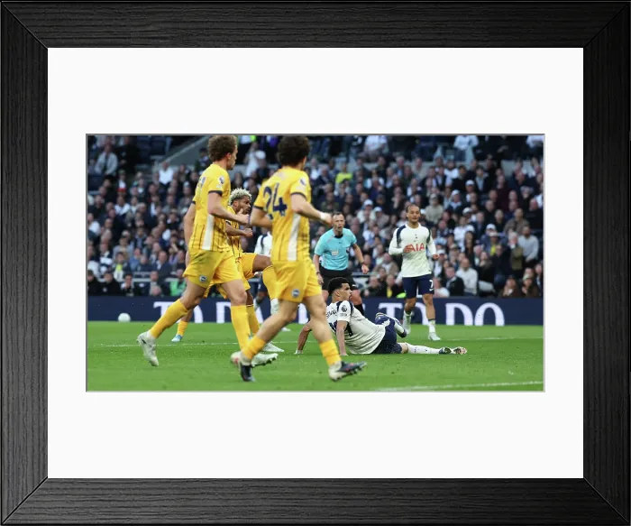 Framed Print : Tottenham Hotspur v Brighton and Hove Albion Premier League 18APR26 Framed Print : Tottenham Hotspur v Brighton and Hove Albion Premier League 18APR26