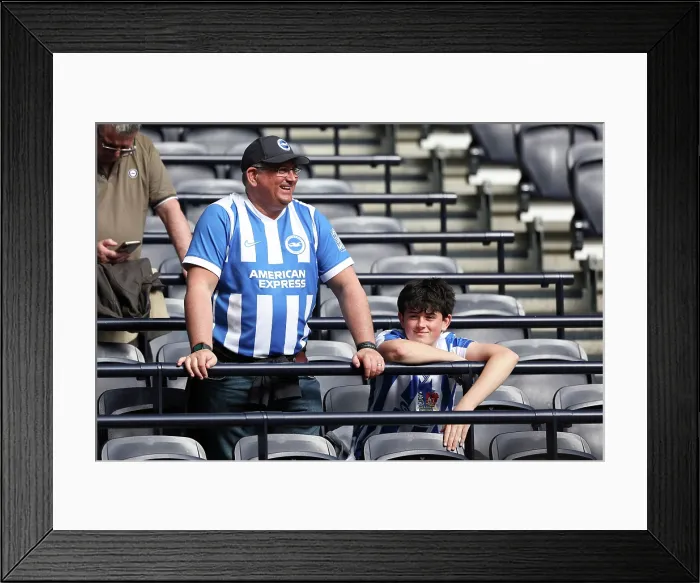 Framed Print : Tottenham Hotspur v Brighton and Hove Albion Premier League 18APR26 Framed Print : Tottenham Hotspur v Brighton and Hove Albion Premier League 18APR26